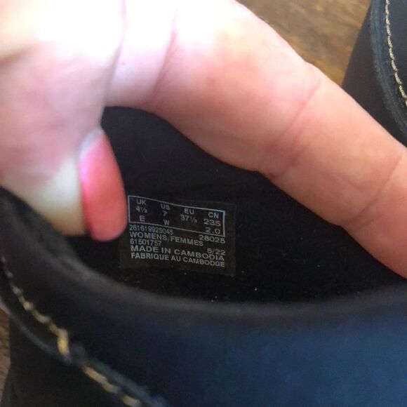 Collection by Clarks Women's Roseville Mary Jane Flat size 7 wide black - Picture 9 of 9